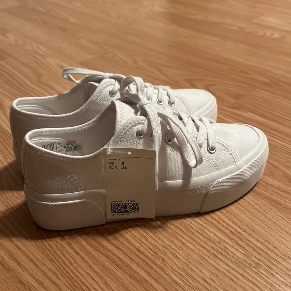 White platform sneakers from H&M